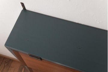 ラフジュ工房オリジナル　ペイント　コントラストがおしゃれなパタパタ扉の壁掛け収納棚(ウォールシェルフ、戸棚)(R-034346)(1)