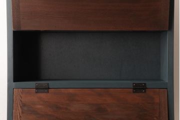 ラフジュ工房オリジナル　ペイント　コントラストがおしゃれなパタパタ扉の壁掛け収納棚(ウォールシェルフ、戸棚)(R-034346)(1)