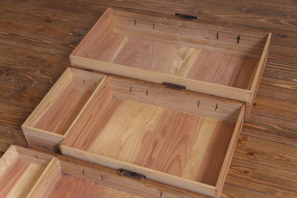 アンティーク家具　和製アンティーク　前面桐材　極上の作りが魅力を放つ会津帳場箪笥(和タンス、時代箪笥、桐箪笥、桐たんす)