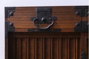 アンティーク家具　和製アンティーク　前面桐材　極上の作りが魅力を放つ会津帳場箪笥(和タンス、時代箪笥、桐箪笥、桐たんす)