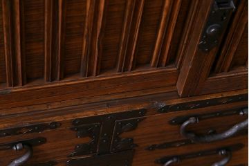 アンティーク家具　和製アンティーク　前面桐材　極上の作りが魅力を放つ会津帳場箪笥(和タンス、時代箪笥、桐箪笥、桐たんす)