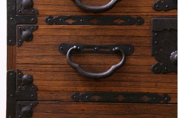 アンティーク家具　和製アンティーク　前面桐材　極上の作りが魅力を放つ会津帳場箪笥(和タンス、時代箪笥、桐箪笥、桐たんす)