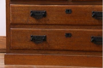 アンティーク家具　和製アンティーク　タモ材　細かな木目と風合いに味わいがある小振りな引き出し(小物収納)