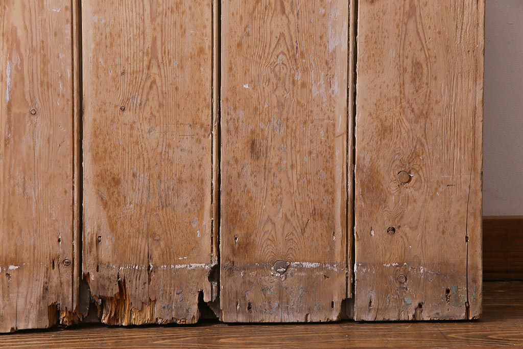 フランスアンティーク　素朴な佇まいが雰囲気のあるコテージドア(木製ドア、ディスプレイ、扉)