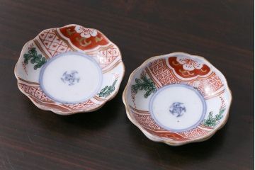 古民具・骨董　色絵染付　異なる紋様が可愛らしい豆皿2枚セット(小皿)