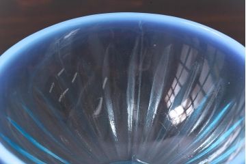 アンティーク雑貨　昭和レトロ　爽やかな色味の乳白暈し氷コップ2個セット(プレスガラス)(2)