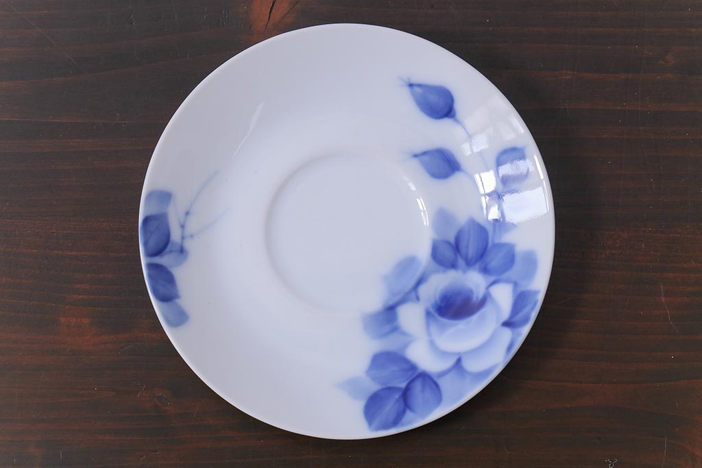 昭和レトロ　戦前　倉知陶器　青いバラがエレガントなカップ&ソーサー2客セット(洋食器)(1)