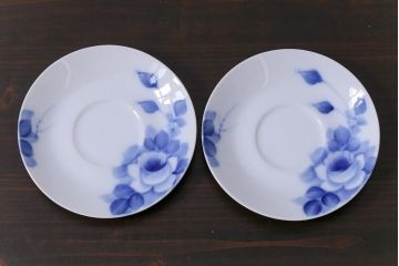 昭和レトロ　戦前　倉知陶器　青いバラがエレガントなカップ&ソーサー2客セット(洋食器)(2)
