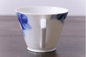 昭和レトロ　戦前　倉知陶器　青いバラがエレガントなカップ&ソーサー2客セット(洋食器)(3)