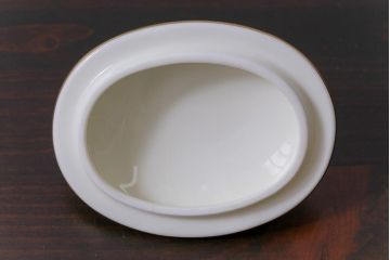 中古　ノリタケ(日陶、Noritake)　ブルーヒル(廃盤)　ティーポット&シュガーポットセット(洋食器)