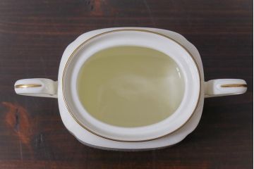 中古　ノリタケ(日陶、Noritake)　ブルーヒル(廃盤)　ティーポット&シュガーポットセット(洋食器)