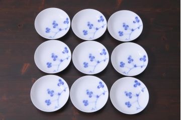 中古　大倉陶園(オークラ)　クローバの模様が可愛らしい小皿9枚セット(洋食器)