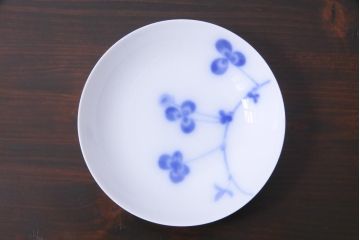 中古　大倉陶園(オークラ)　クローバの模様が可愛らしい小皿9枚セット(洋食器)