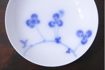 中古　大倉陶園(オークラ)　クローバの模様が可愛らしい小皿9枚セット(洋食器)