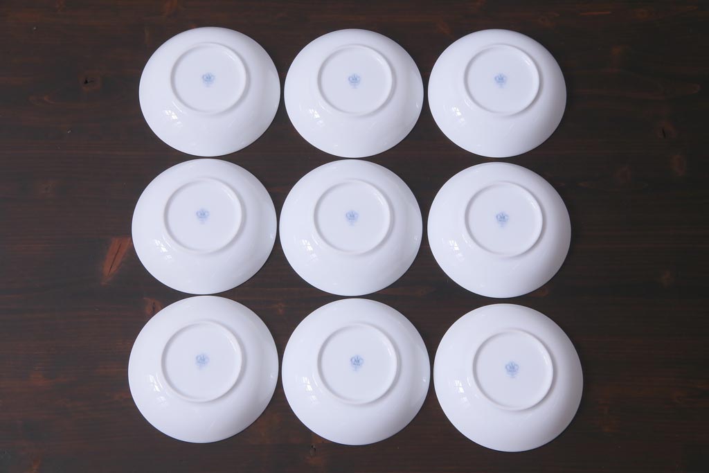 中古　大倉陶園(オークラ)　クローバの模様が可愛らしい小皿9枚セット(洋食器)