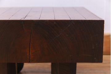 アンティーク雑貨　和製アンティーク　総ケヤキ材　極厚　味わい深い佇まいの将棋盤(花台、飾り台)