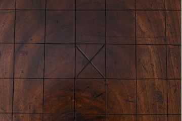 アンティーク雑貨　和製アンティーク　総ケヤキ材　極厚　味わい深い佇まいの将棋盤(花台、飾り台)