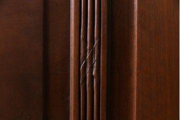 アンティーク家具　フランスアンティーク　花のレリーフが上品な雰囲気を醸し出す木製ベッドフレーム