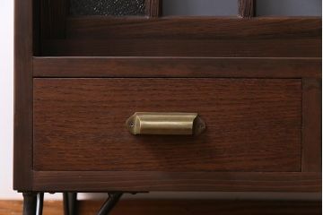 ラフジュ工房オリジナル　古建具リメイク　木の味わいが魅力的な鉄脚付き戸棚(収納棚)