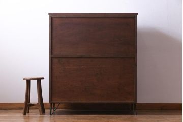 ラフジュ工房オリジナル　古建具リメイク　木の味わいが魅力的な鉄脚付き戸棚(収納棚)