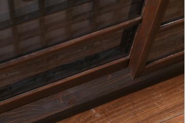 ラフジュ工房オリジナル　干し網・投げ網組子の書院戸をリメイクした収納棚(戸棚)