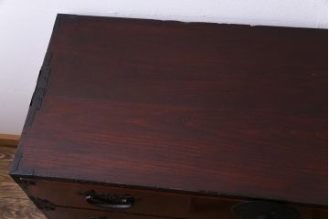 アンティーク家具　和製アンティーク　前面ケヤキ材　気品のある和の空間づくりにおすすめな衣装箪笥(時代箪笥)