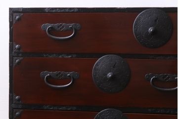 アンティーク家具　和製アンティーク　前面ケヤキ材　気品のある和の空間づくりにおすすめな衣装箪笥(時代箪笥)