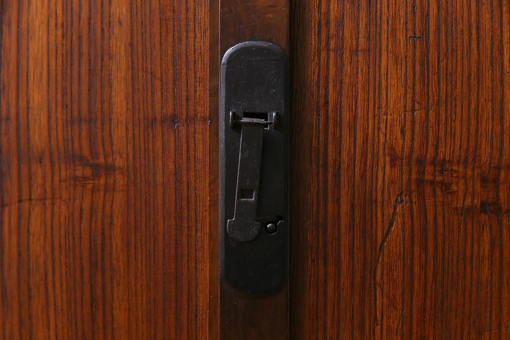 アンティーク家具　和製アンティーク　桐材・桑材　和の趣あふれる上品な帳場箪笥(収納棚、戸棚、桐箪笥、桐たんす)