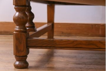 アンティーク家具　ERCOL(アーコール)　York Minster　花柄のファブリックと凝った彫刻を楽しめる一人掛けソファ(2)