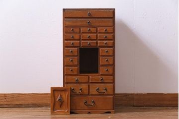ヴィンテージ家具　ビンテージ　ヒノキ材　小物の収納にうってつけ!レトロで味のある縦長チェスト(引き出し)