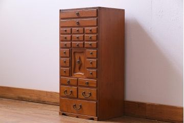 ヴィンテージ家具　ビンテージ　ヒノキ材　小物の収納にうってつけ!レトロで味のある縦長チェスト(引き出し)