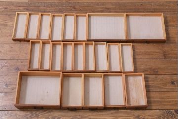 ヴィンテージ家具　ビンテージ　ヒノキ材　小物の収納にうってつけ!レトロで味のある縦長チェスト(引き出し)