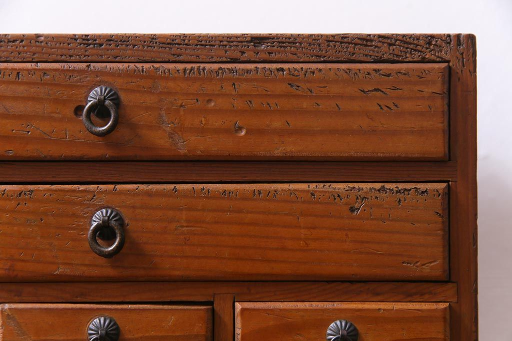 ヴィンテージ家具　ビンテージ　ヒノキ材　小物の収納にうってつけ!レトロで味のある縦長チェスト(引き出し)