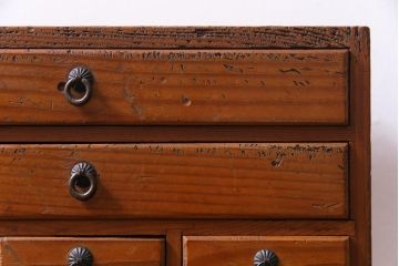 ヴィンテージ家具　ビンテージ　ヒノキ材　小物の収納にうってつけ!レトロで味のある縦長チェスト(引き出し)