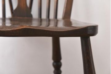 ヴィンテージ家具　イギリスビンテージ　ニレ材・ビーチ材　ホイールバックがおしゃれなダイニングチェア(板座チェア)(1)