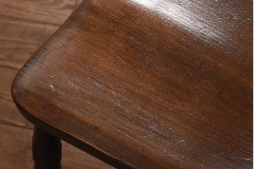 ヴィンテージ家具　イギリスビンテージ　ホイールバックの透かし魅力的なダイニングチェア(板座チェア)(1)