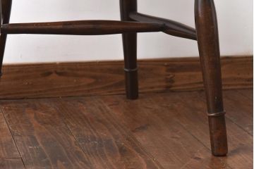 ヴィンテージ家具　イギリスビンテージ　ホイールバックの透かし魅力的なダイニングチェア(板座チェア)(2)