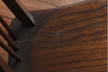 ヴィンテージ家具　イギリスビンテージ　ホイールバックの透かし魅力的なダイニングチェア(板座チェア)(3)