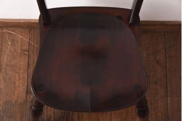 中古　松本民芸家具　背貫のデザインが目を引くB型ワイコムチェア(板座チェア、ワークチェア)(1)