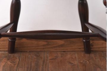 中古　松本民芸家具　背貫のデザインが目を引くB型ワイコムチェア(板座チェア、ワークチェア)(1)