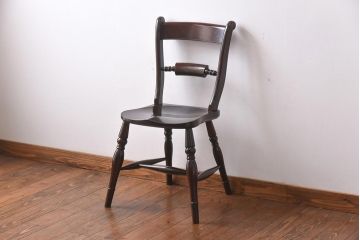 中古　松本民芸家具　背貫のデザインが目を引くB型ワイコムチェア(板座チェア、ワークチェア)(2)
