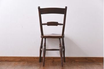 アンティーク家具　イギリスアンティーク　ニレ材・ビーチ材　凝った背貫と素朴な雰囲気が魅力のダイニングチェア(ワークチェア)(2)