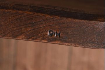 アンティーク家具　イギリスアンティーク　ニレ材・ビーチ材　凝った背貫と素朴な雰囲気が魅力のダイニングチェア(ワークチェア)(2)
