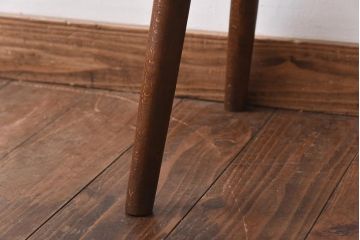 ヴィンテージ家具　イギリスビンテージ　ぬくもり感じる風合いのレトロなスツール(椅子、花台)