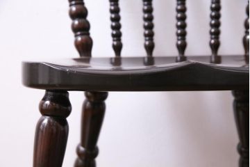 中古美品　松本民芸家具　クラシカルな16型スピンドルチェア(ダイニングチェア、椅子)(1)
