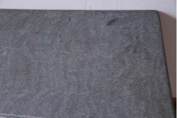 アンティーク家具　イタリア　MAGEIA　チーク材　個性的なストーントップテーブル(カフェテーブル)