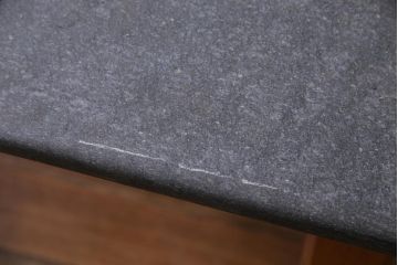 アンティーク家具　イタリア　MAGEIA　チーク材　個性的なストーントップテーブル(カフェテーブル)