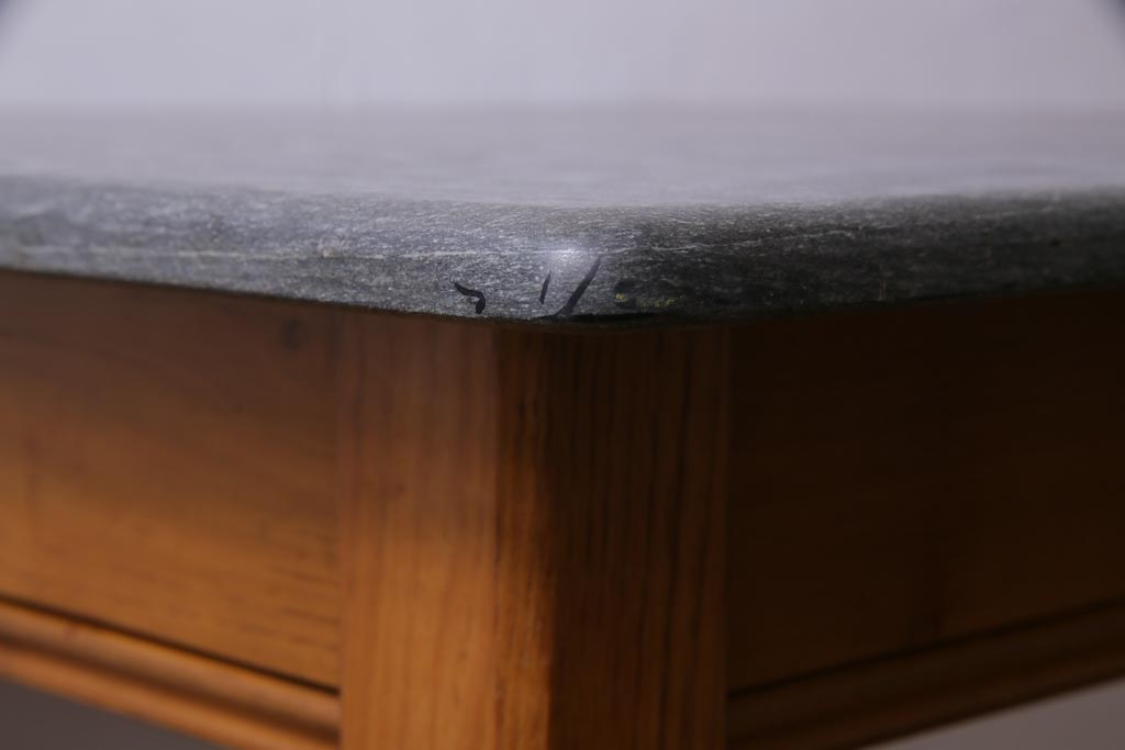 アンティーク家具　イタリア　MAGEIA　チーク材　個性的なストーントップテーブル(カフェテーブル)