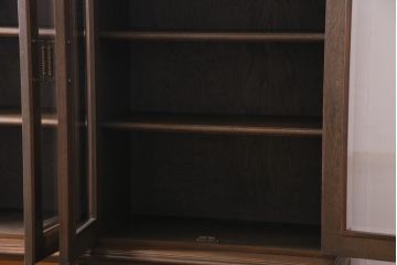 ビンテージ　神戸洋家具　永田良介商店　アーチ型4枚扉の食器棚(カップボード、キャビネット、収納棚)(定価約120万円)
