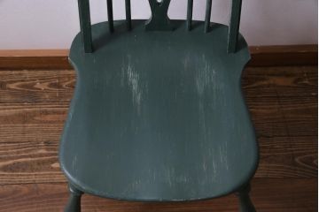 ペイント家具　イギリスビンテージ　クラシカルなデザインのチェア(椅子)